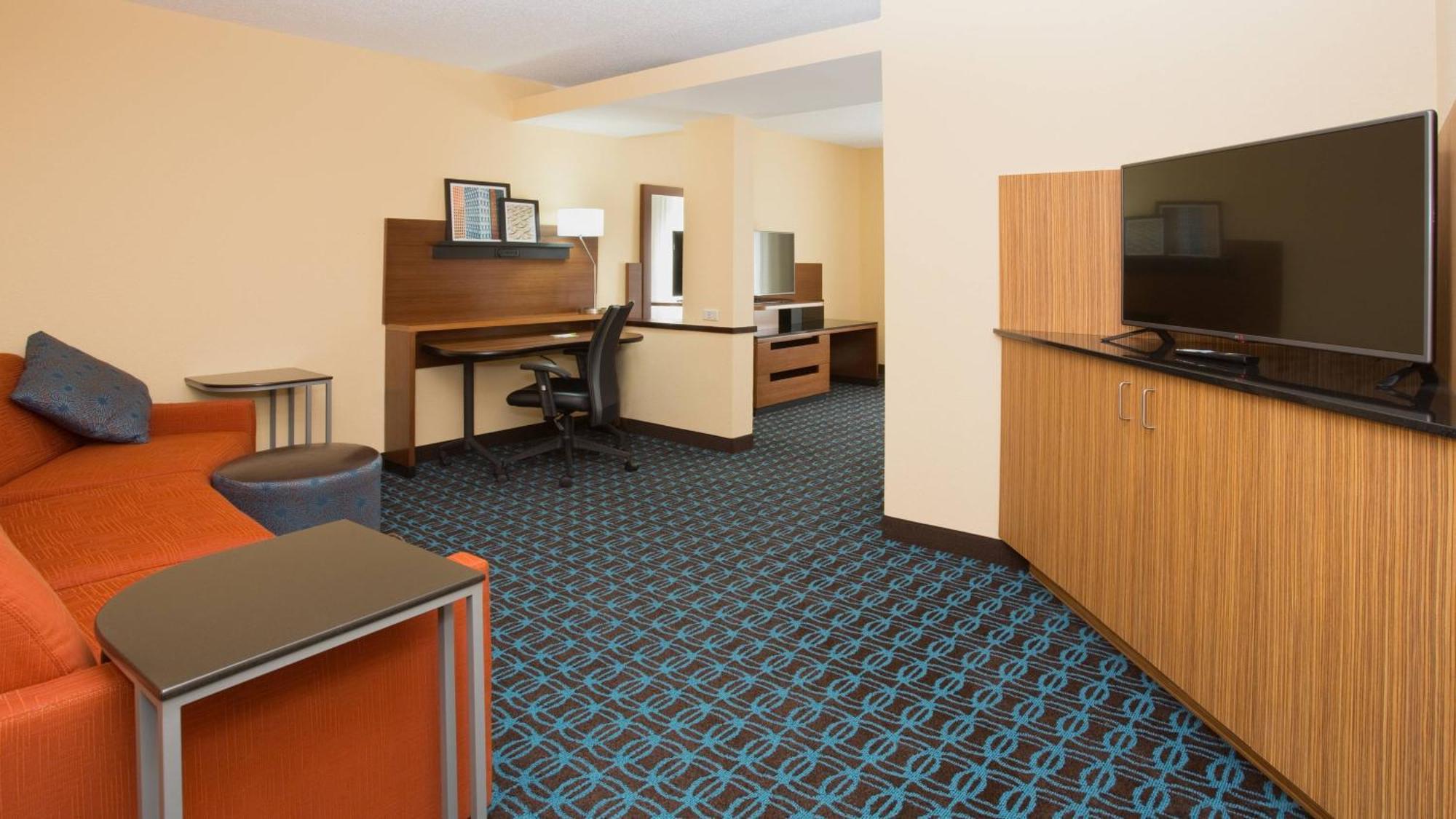Fairfield Inn & Suites By Marriott Boston Milford Extérieur photo