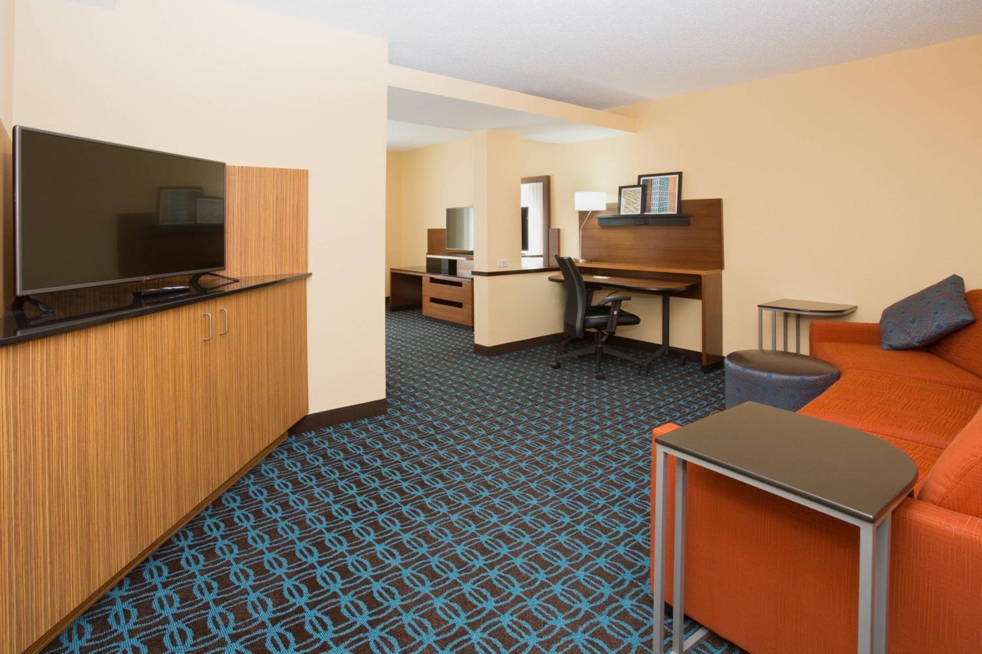 Fairfield Inn & Suites By Marriott Boston Milford Extérieur photo
